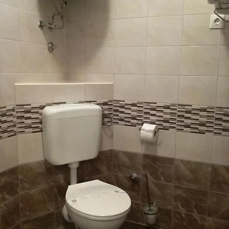 Alojamento de Acomodação e Pequeno-almoço Ghetto