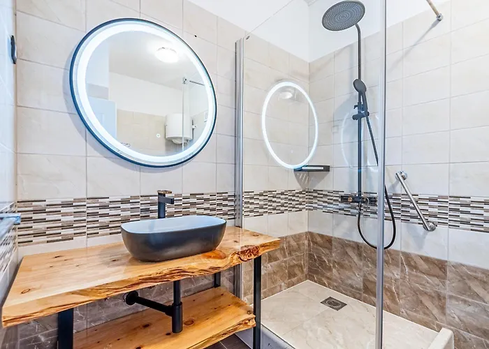 Ghetto Bed & Breakfast